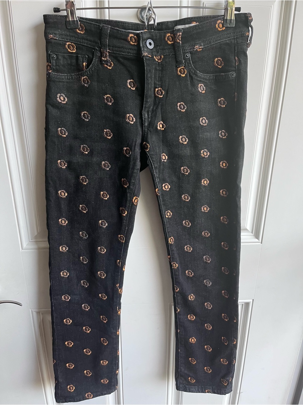 Pilcro black jeans with gold flowers